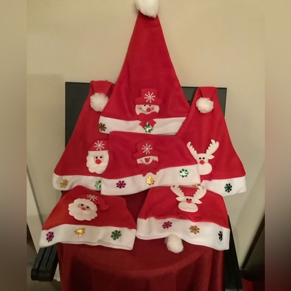 6 lighted Santa hats for party or Christmas 3-5 different lighted cycles. - Picture 2 of 2